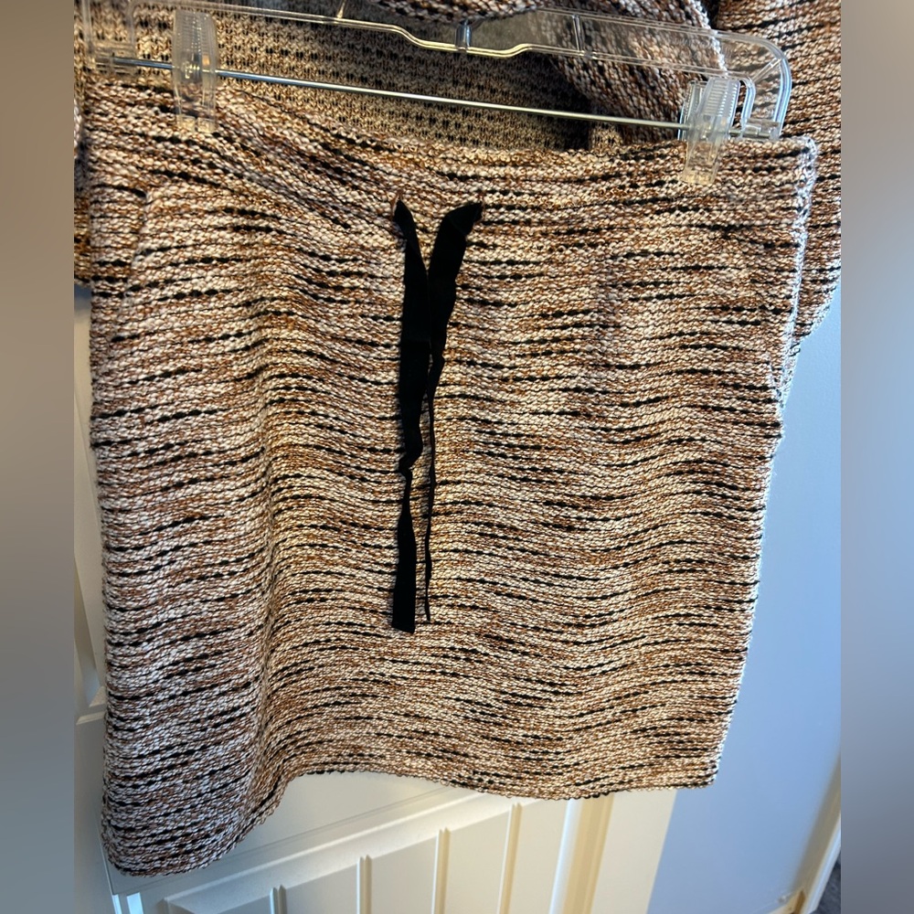 LOFT skirt and top set size small - Picture 5 of 7